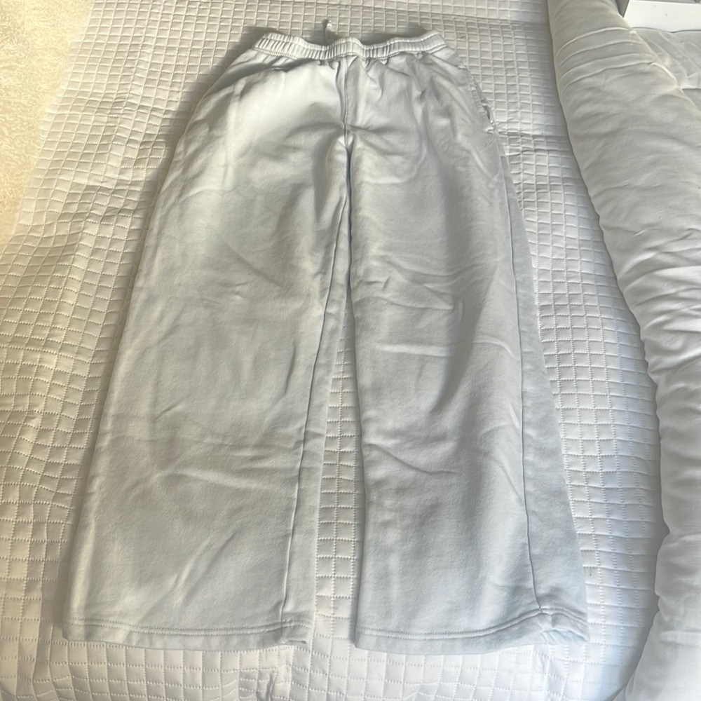brandy melville wide leg sweatpants